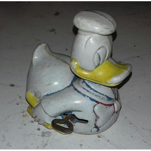 32 - Vintage Donald Duck mechanical toy