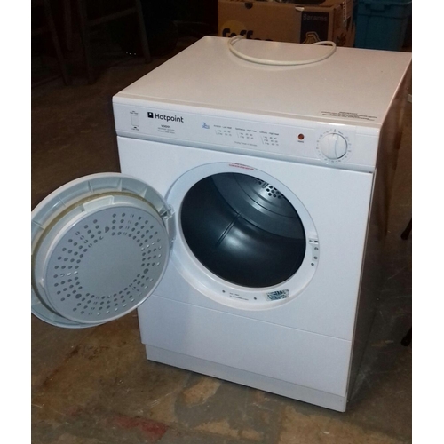 431 - Hotpoint model V3DO1 3kg compact tumble dryer