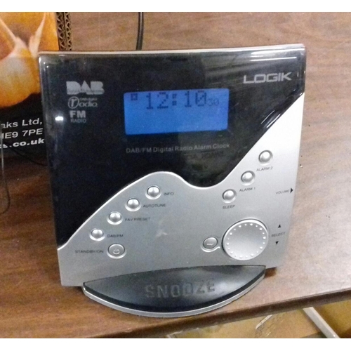 409 - Logik DAB digital radio alarm clock