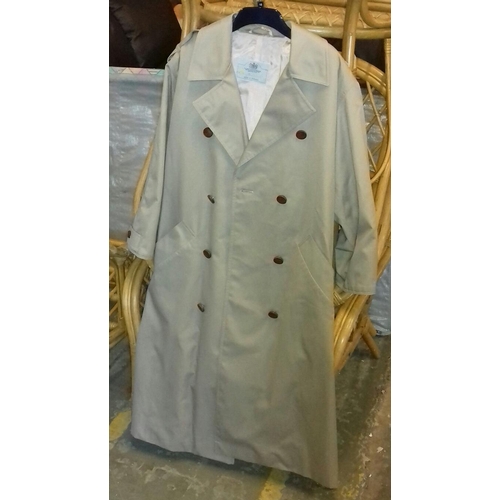 226 - Aquascutum ladies cotton and polyester beige coat size large