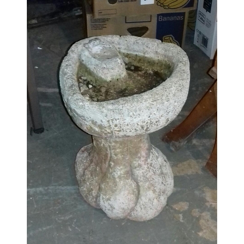 211 - Duke Forest Ltd 46cm tall concrete bird bath