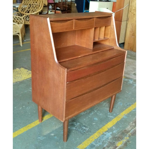 533 - 85 x 46 x 180 cm retro teak compact vanity desk with hidden mirror