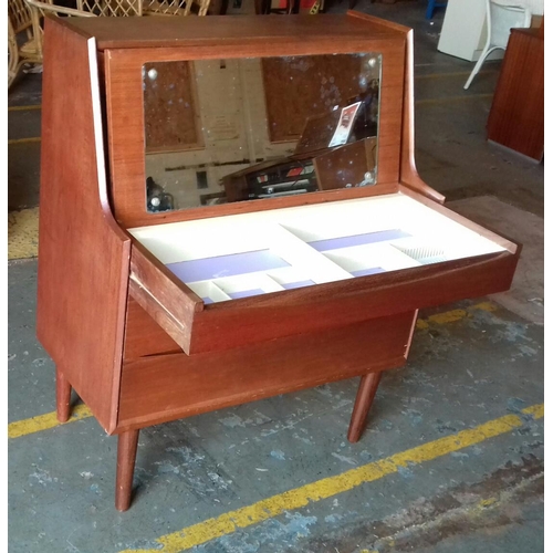 533 - 85 x 46 x 180 cm retro teak compact vanity desk with hidden mirror