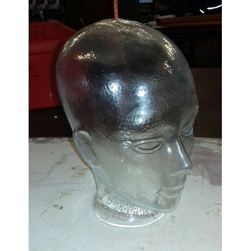 31 - 27 cm tall glass display head