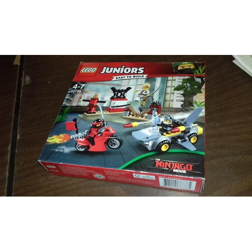 394 - New unboxed LEGO Juniors 10739 Ninjago movie set