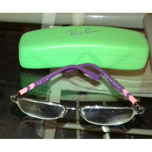 50 - Pair of Ray-Ban reading glasses in green case