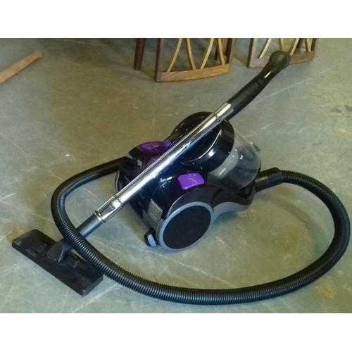 442 - Vax 320aw 2000 watt cylinder vac