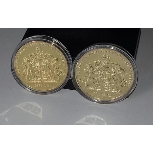 634 - 2 x 2002 Windsor mint 22 carat gold plated diamond Jubilee commemorative coins in perspex cases