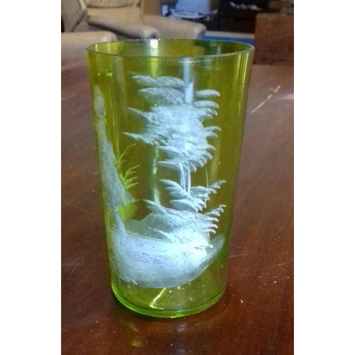 29 - Nice Victorian drinking glass with etched pattern