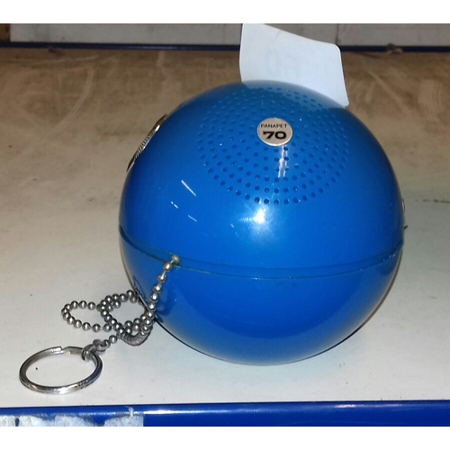 60 - Retro blue Panasonic panapet 70 model R-70 round ball and chain transistor radio