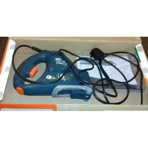 266 - Boxed Black and Decker Scorpion saw with blades in working order