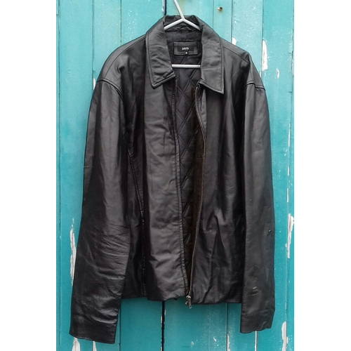 205 - Men's Zero short length leather jacket size XL