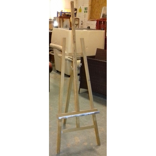 419 - 165 cm tall wooden artist's easel