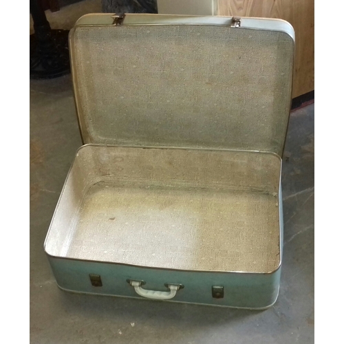 262 - 68 x 48 cm vintage expanding travel case