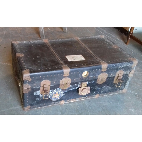 404 - 92 x 54 x 43 cm blue steamer trunk complete with top tray