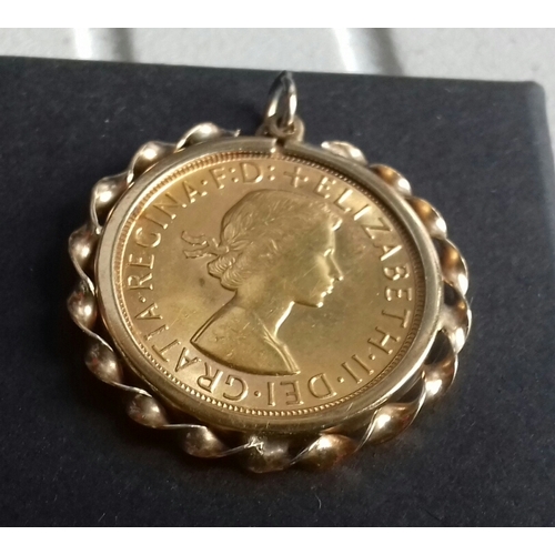 554 - 1966 gold full sovereign mounted as pendant, gross weight 9.9 g