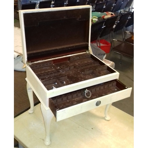 366 - Approx 55 x 38 x 48 cm cutlery box table