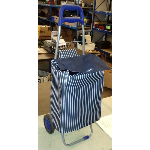 266 - Sabichi thermal shopping trolley