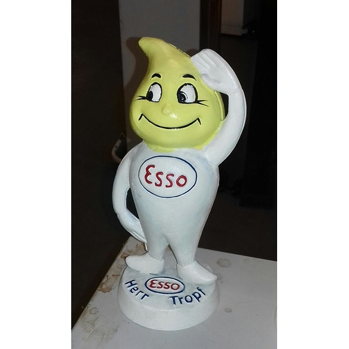 301 - 25 cm tall cast iron Esso Herr Tropf