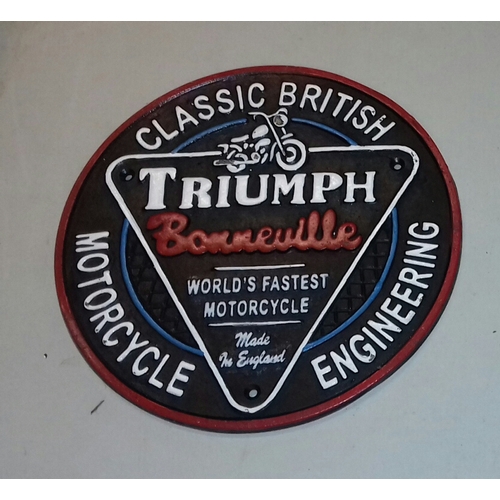 307 - 25 cm diameter round Triumph Bonneville cast iron sign/plaque