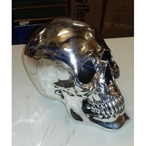 193 - 20 cm tall chrome plated large skull