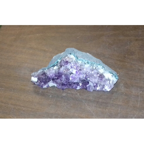 51 - 14 cm long triangular shaped amethyst crystal cluster