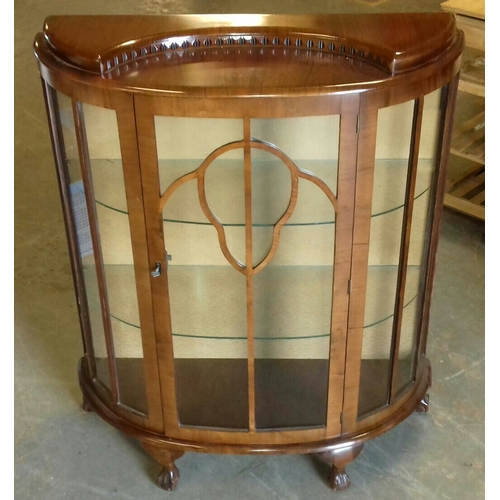 512 - 98 x 36 x 118 cm tall quality half-moon walnut display cabinet with key