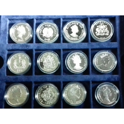 585 - Westminster coin collection set of 29 x Queen Mother approved, H.M. Queen Elizabeth the Queen Mother... 