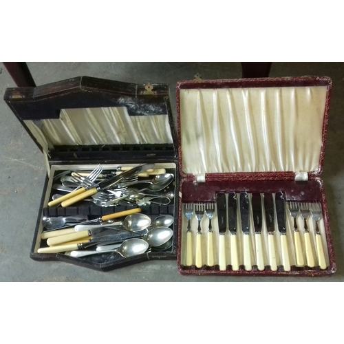 302 - Chromium plate fish knife and fork set & wooden cutlery case with assorted old cutlery etc