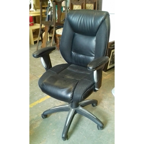 507 - Executive black faux leather hydraulic office chair