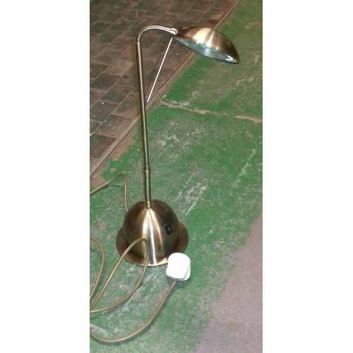 411 - Gold colour metal flexi head reading lamp