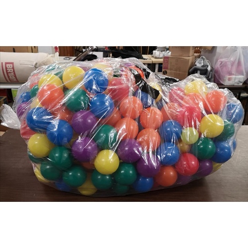 106 - Large bag of assorted colour childs ball pen plastic balls