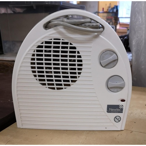 243 - Newlec 200 wt portable heater - working order