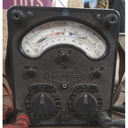 215 - Universal avometer model 9 mk II