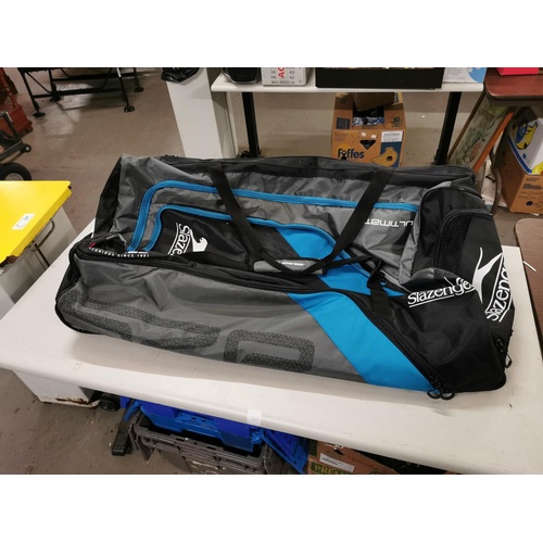 Lot 32        
