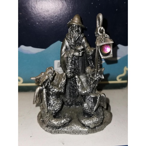 105 - Boxed Tudor Mint Myth & Magic 9.5 cm tall The Choristers figure