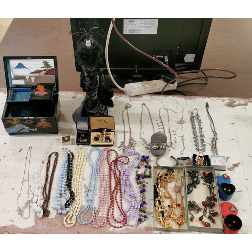 75 - Job lot of assorted costume jewellery with necklace holder & lacquered look jewellery box