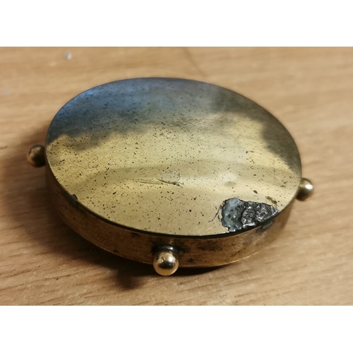 44 - 5 x 4 cm pinchbeck and lacquer mourning pendant with locks of hair. Weld on rear and section with ha... 