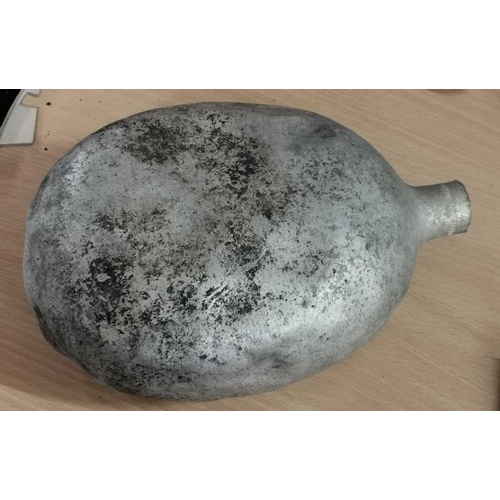 65 - Vintage Ejercito Argentino water flask - no lid