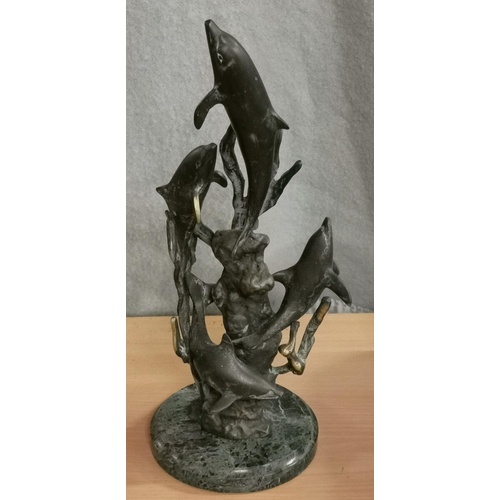 67 - Approx 34 cm tall SPI (San Pacific International) USA bronze dolphin pod statue on marble base