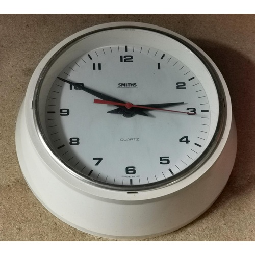 25 - 20.5 cm diameter Smiths quartz wall clock