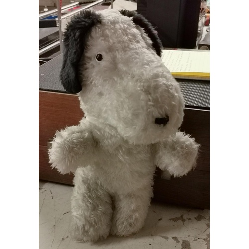 50 - Approx 40 cm tall vintage Snoopy soft toy