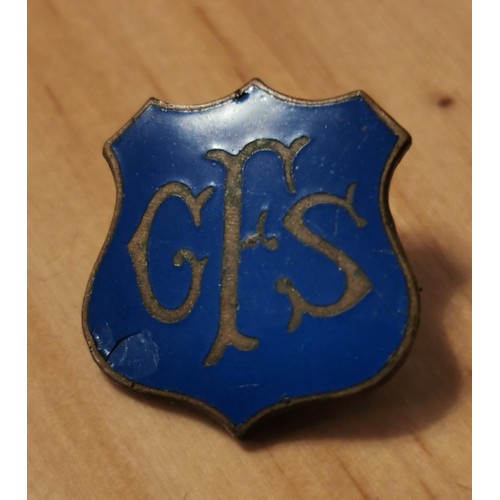 85 - Vintage Girls Friendly Society enamel pin badge by Fattorini