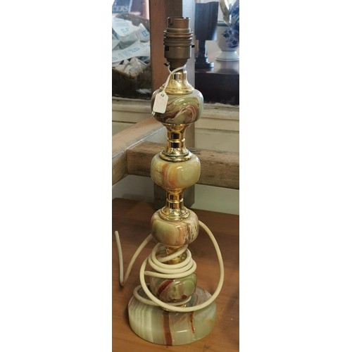 18 - 40 cm tall retro gilt and onyx table lamp with plug removed