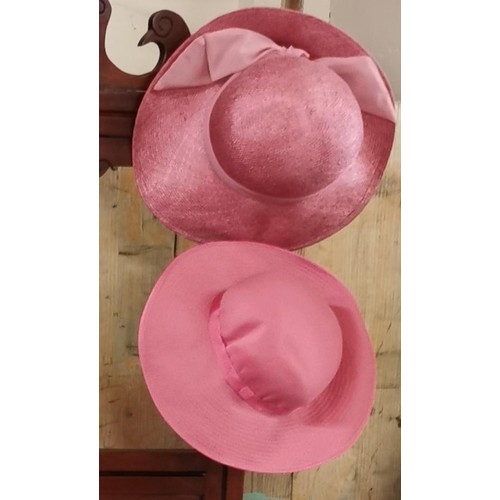 53 - Bundle of assorted vintage and retro ladies hats