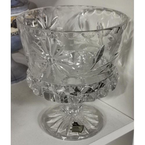 281 - 16,5 cm tall retro West German lead crystal pedestal dish