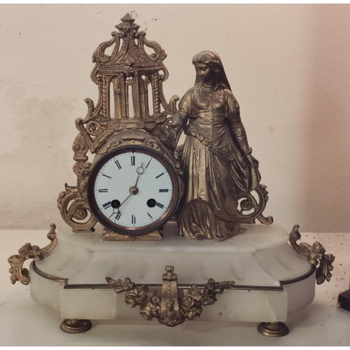 304 - 36 x 15 x 31 cm tall gilt and onyx Brevete French style mantle clock