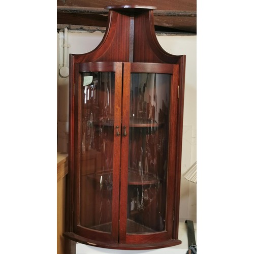 339 - 120 cm tall oak 2 shelf corner cabinet