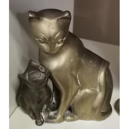 358 - 17 cm tall heavy hollow brass cat with kitten figure