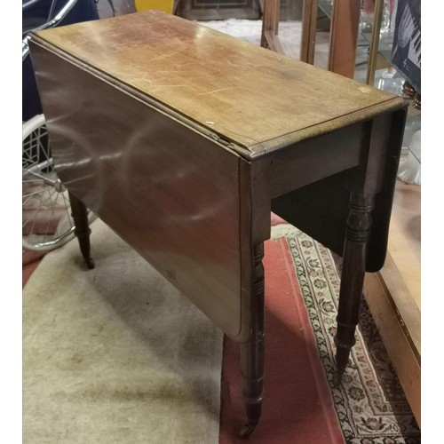 373 - 90 cm wide Victorian drop leaf table on wheels